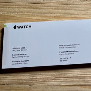 Apple Gold Stainless Steel Milanese Loop